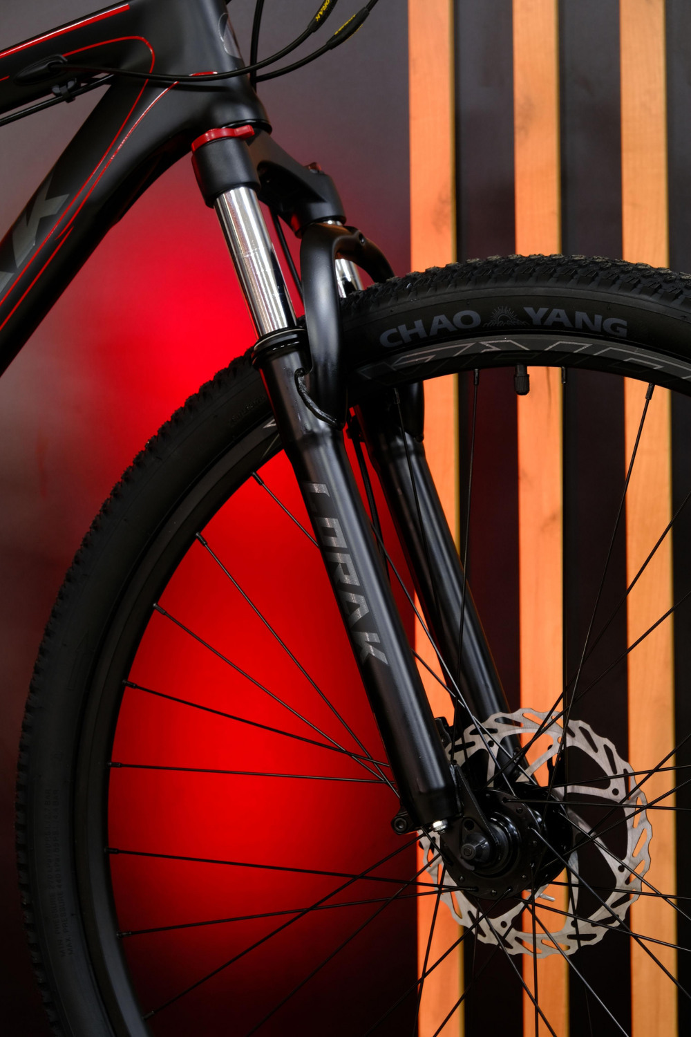 LORAK Sel 8800 NEW Матовый Чёрный/Красный рама 19 (на рост 171-182)